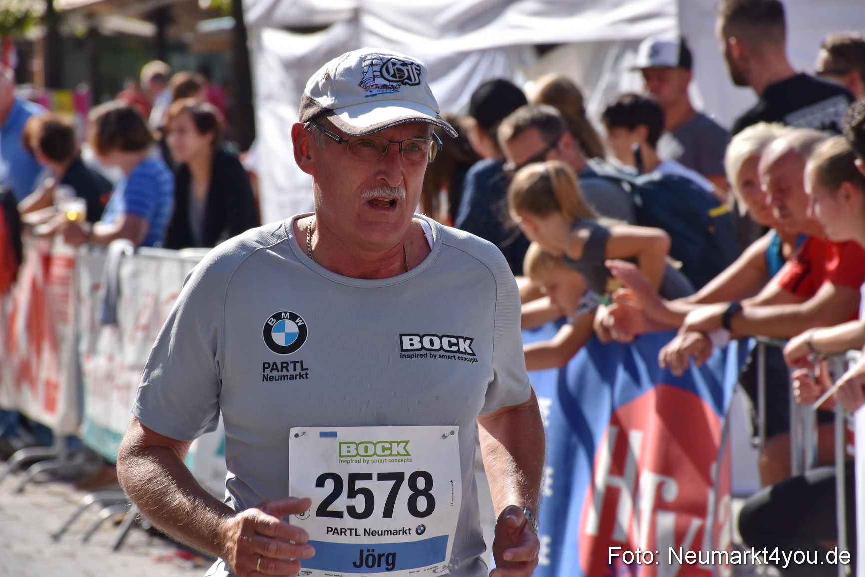 Zieleinlauf Stadtlauf Neumarkt 2018 0702