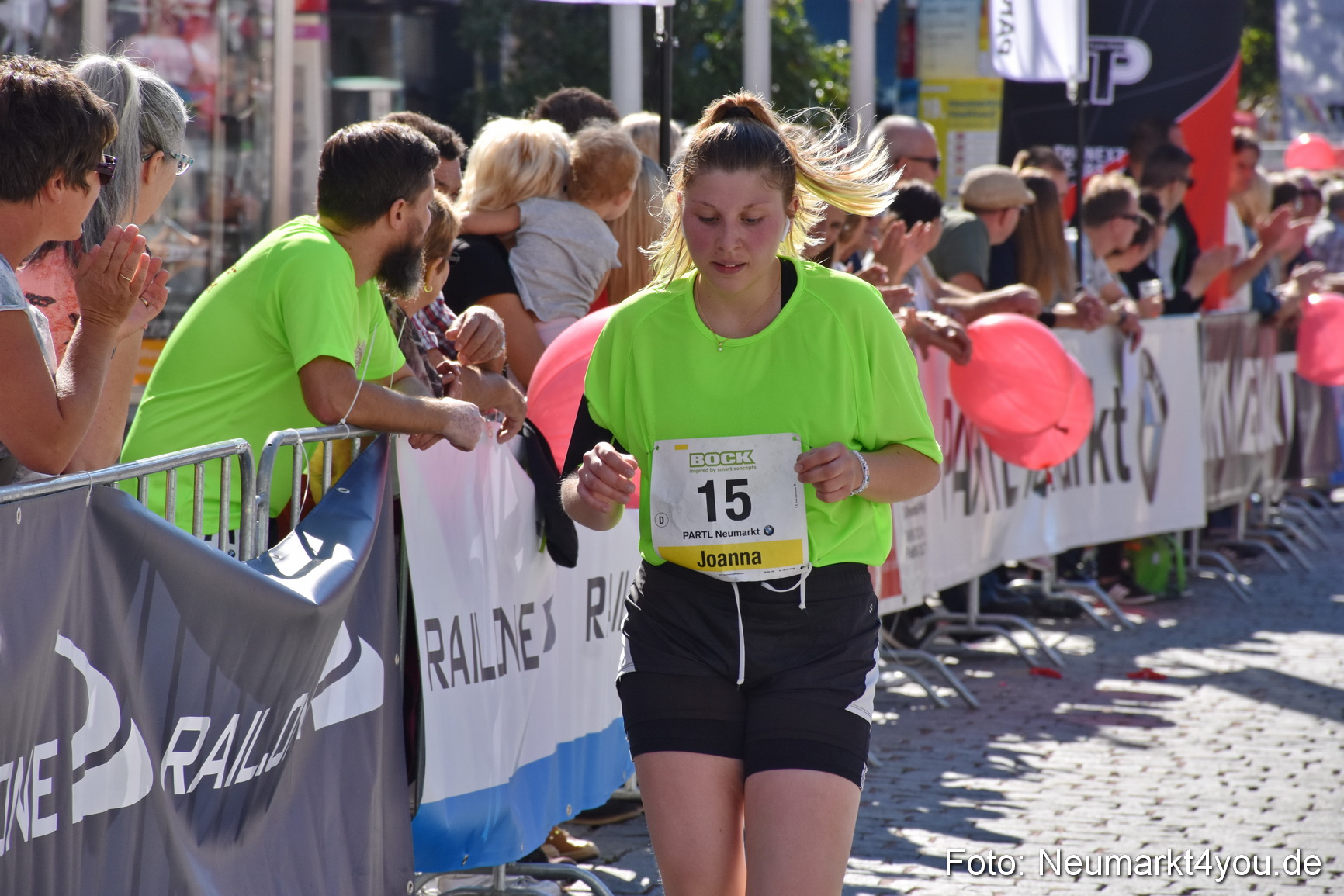 Zieleinlauf Stadtlauf Neumarkt 2018 0703