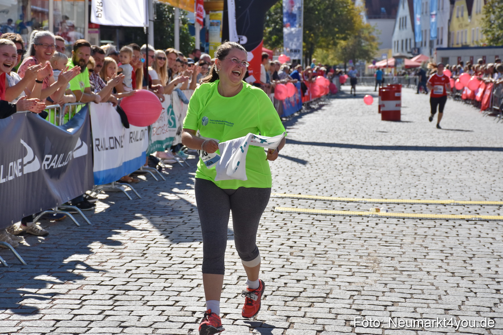 Zieleinlauf Stadtlauf Neumarkt 2018 0710