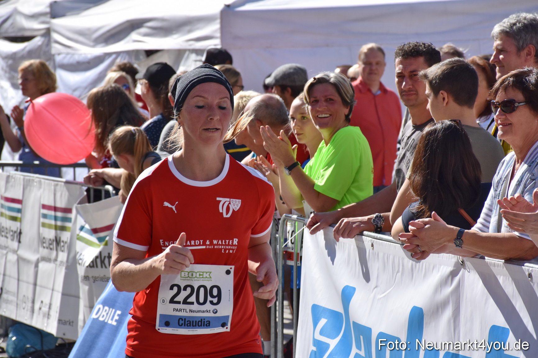 Zieleinlauf Stadtlauf Neumarkt 2018 0712