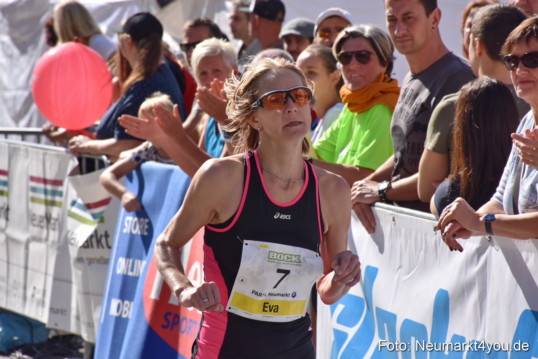 Zieleinlauf Stadtlauf Neumarkt 2018 0728