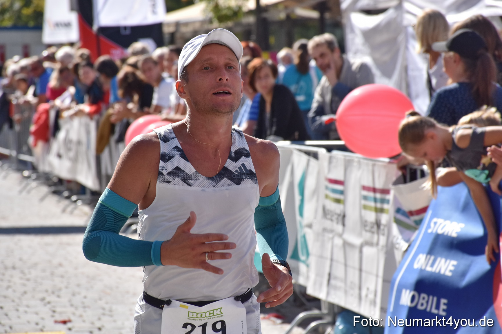 Zieleinlauf Stadtlauf Neumarkt 2018 0730