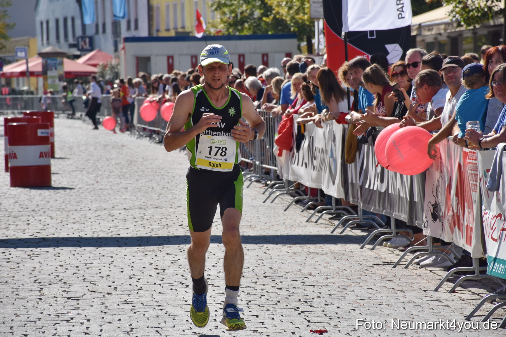 Zieleinlauf Stadtlauf Neumarkt 2018 0735