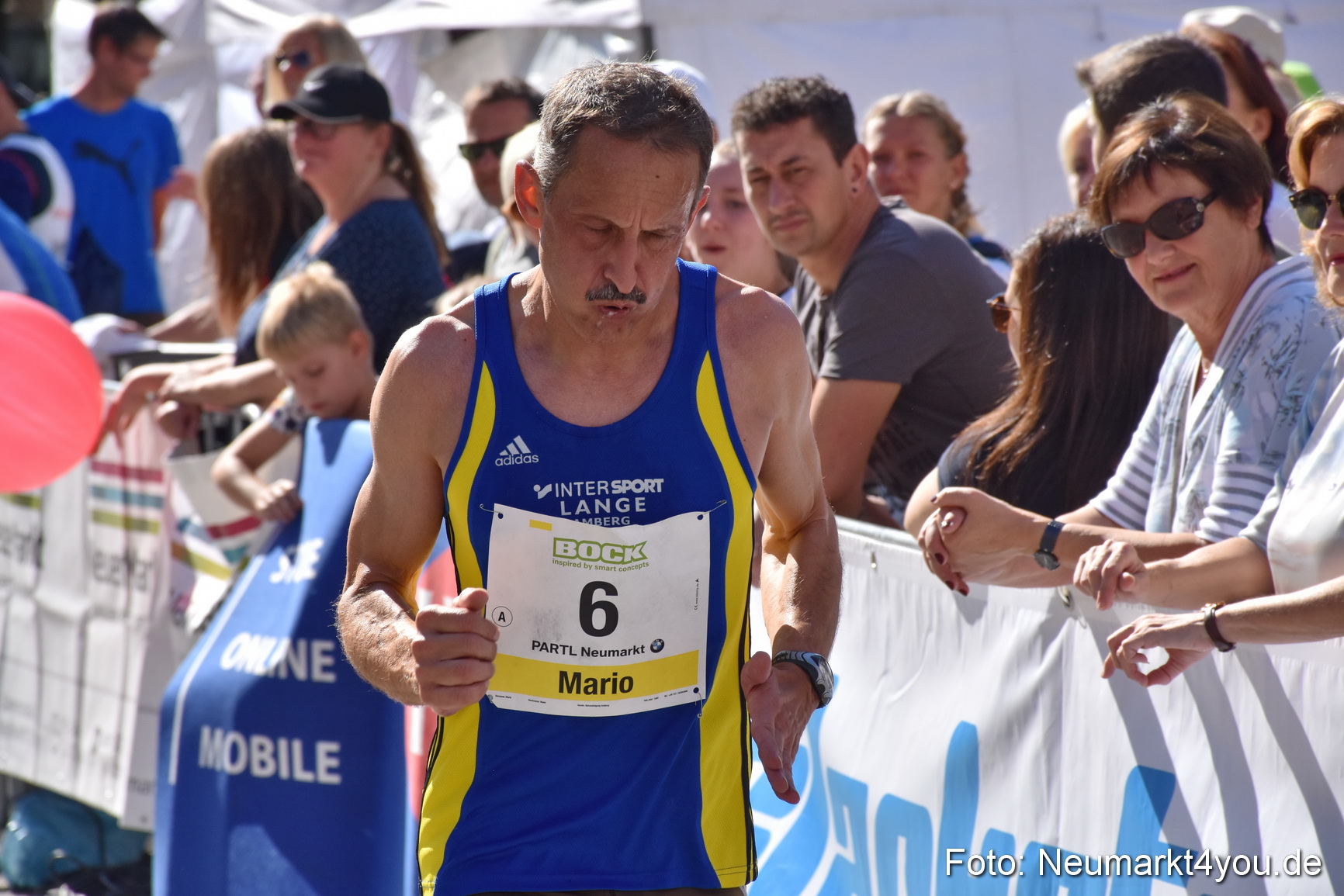 Zieleinlauf Stadtlauf Neumarkt 2018 0745
