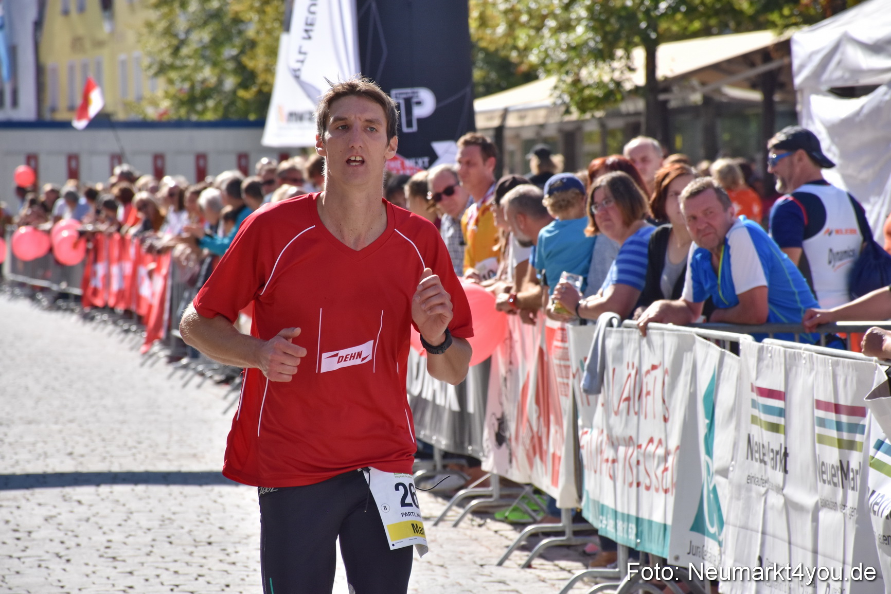Zieleinlauf Stadtlauf Neumarkt 2018 0750