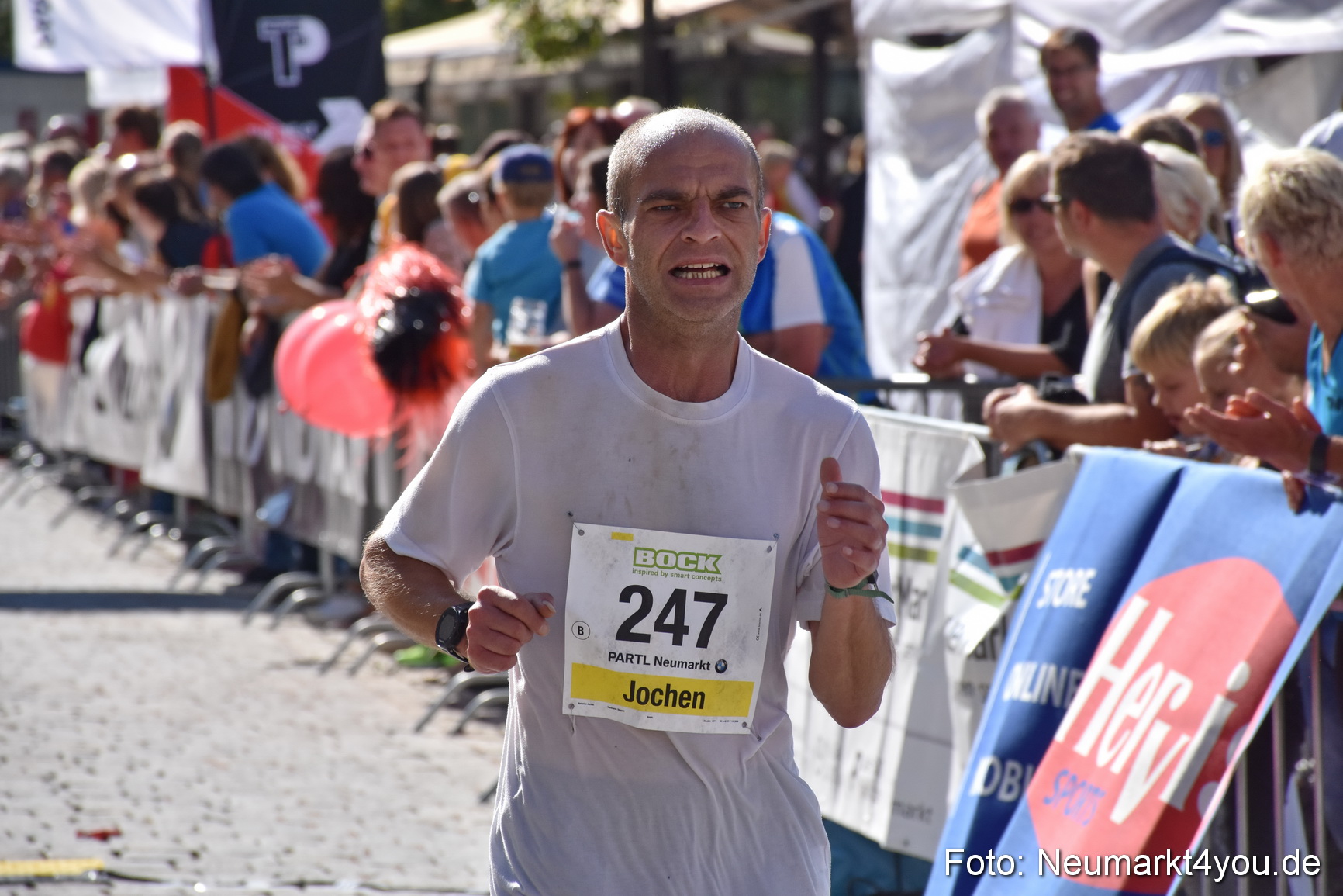 Zieleinlauf Stadtlauf Neumarkt 2018 0752