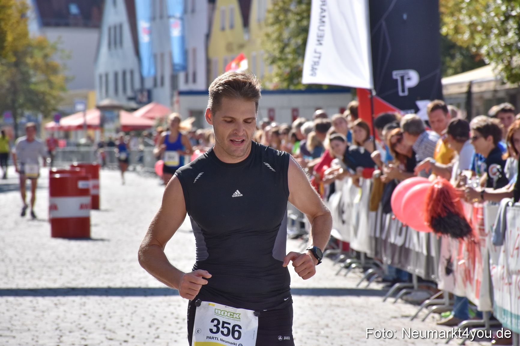 Zieleinlauf Stadtlauf Neumarkt 2018 0759