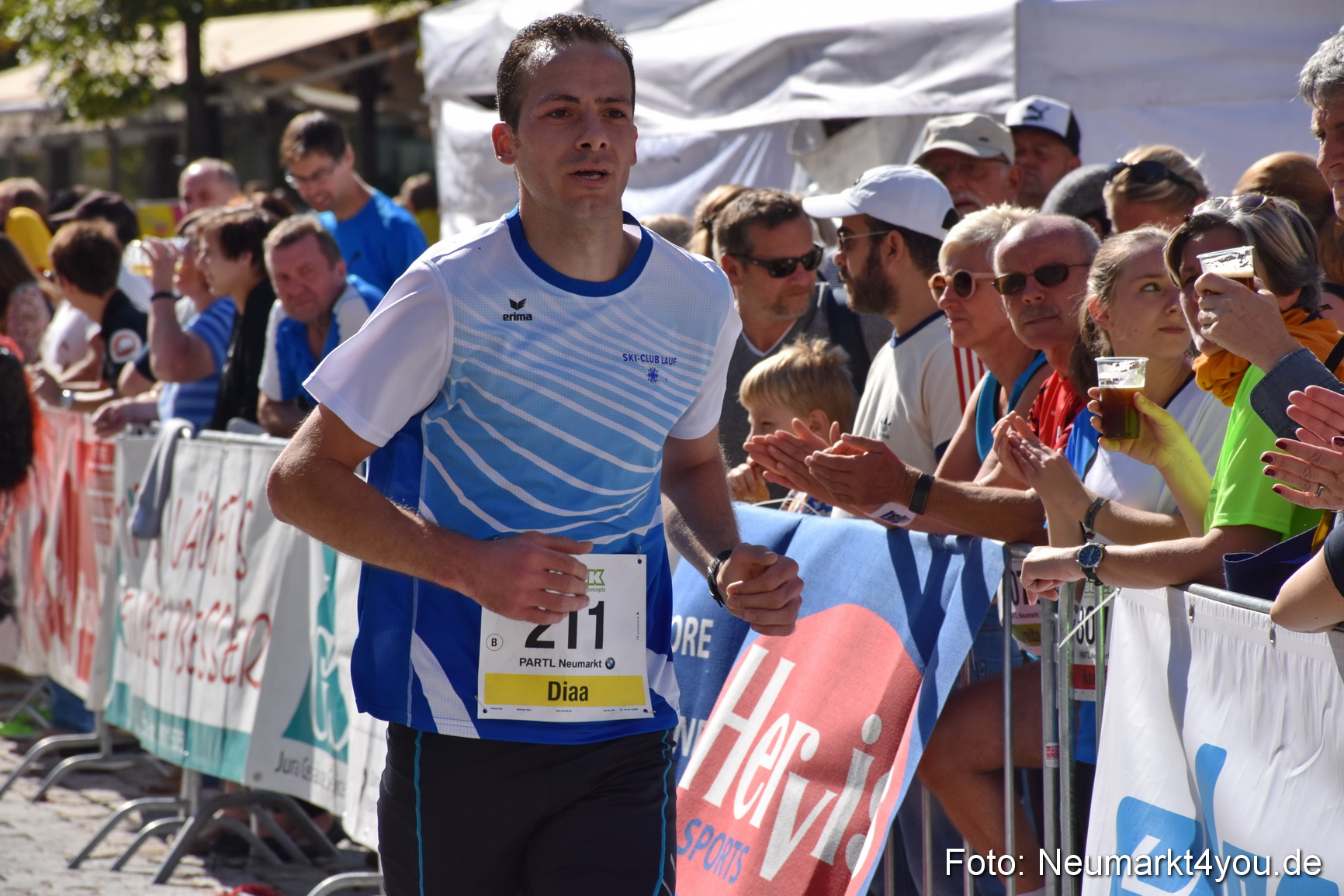 Zieleinlauf Stadtlauf Neumarkt 2018 0765
