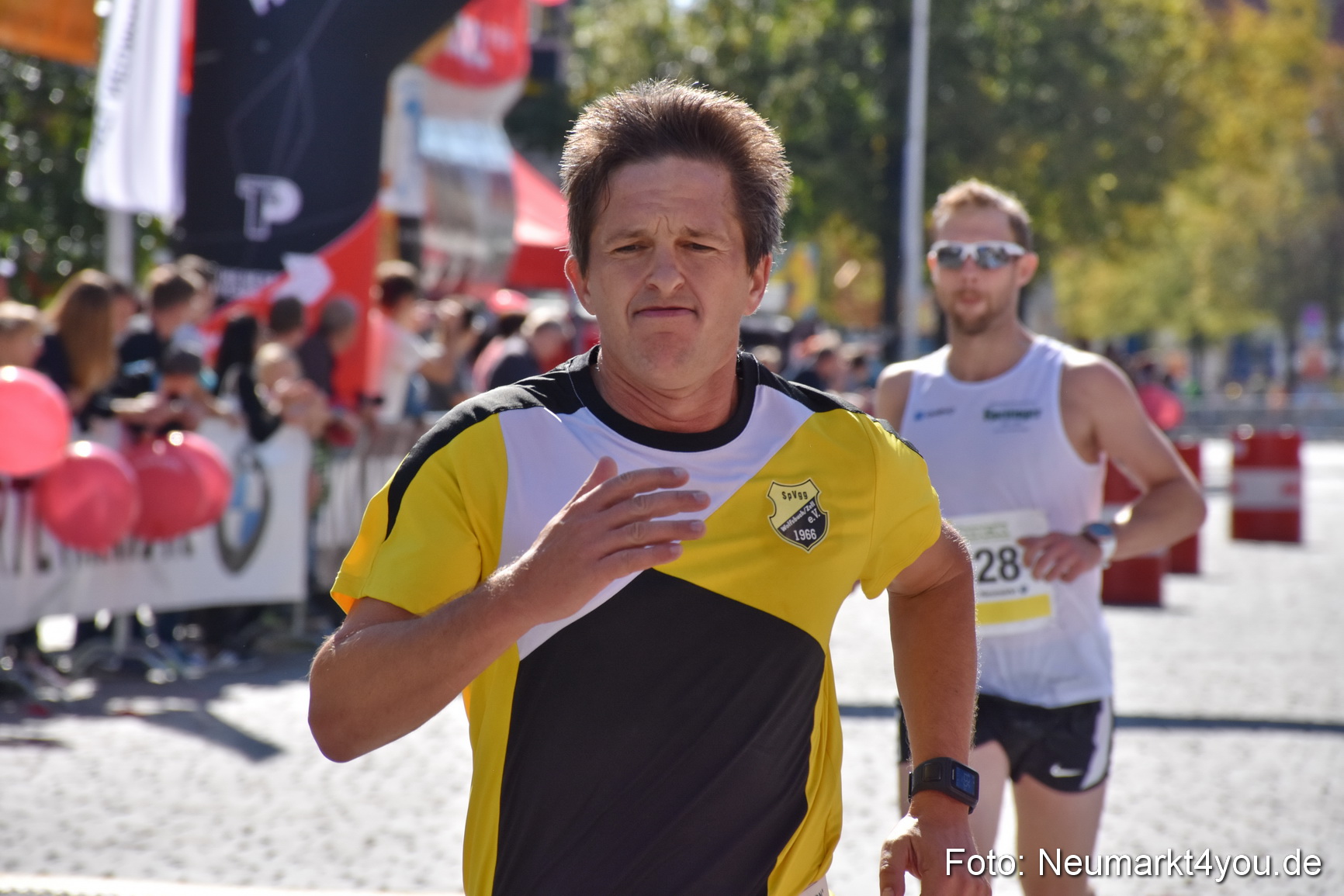 Zieleinlauf Stadtlauf Neumarkt 2018 0768