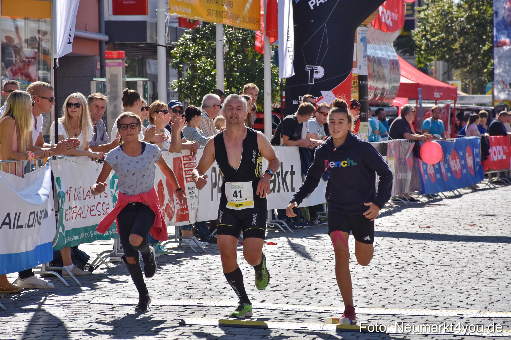 Zieleinlauf Stadtlauf Neumarkt 2018 0786