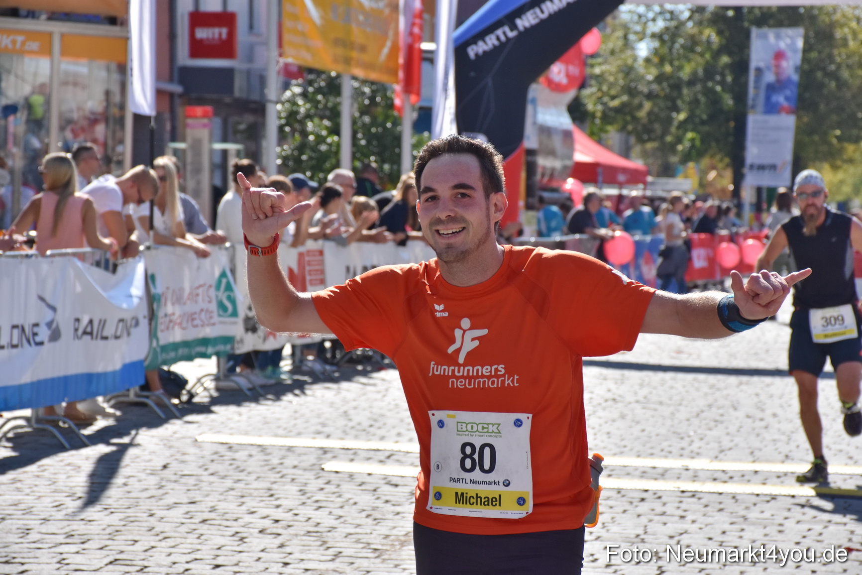 Zieleinlauf Stadtlauf Neumarkt 2018 0793