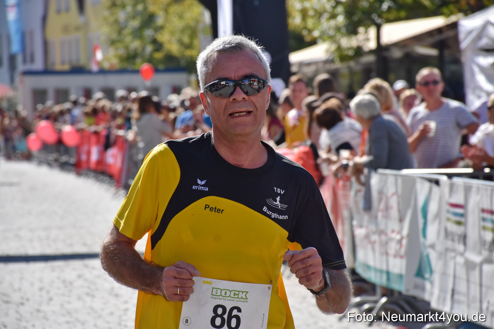 Zieleinlauf Stadtlauf Neumarkt 2018 0811