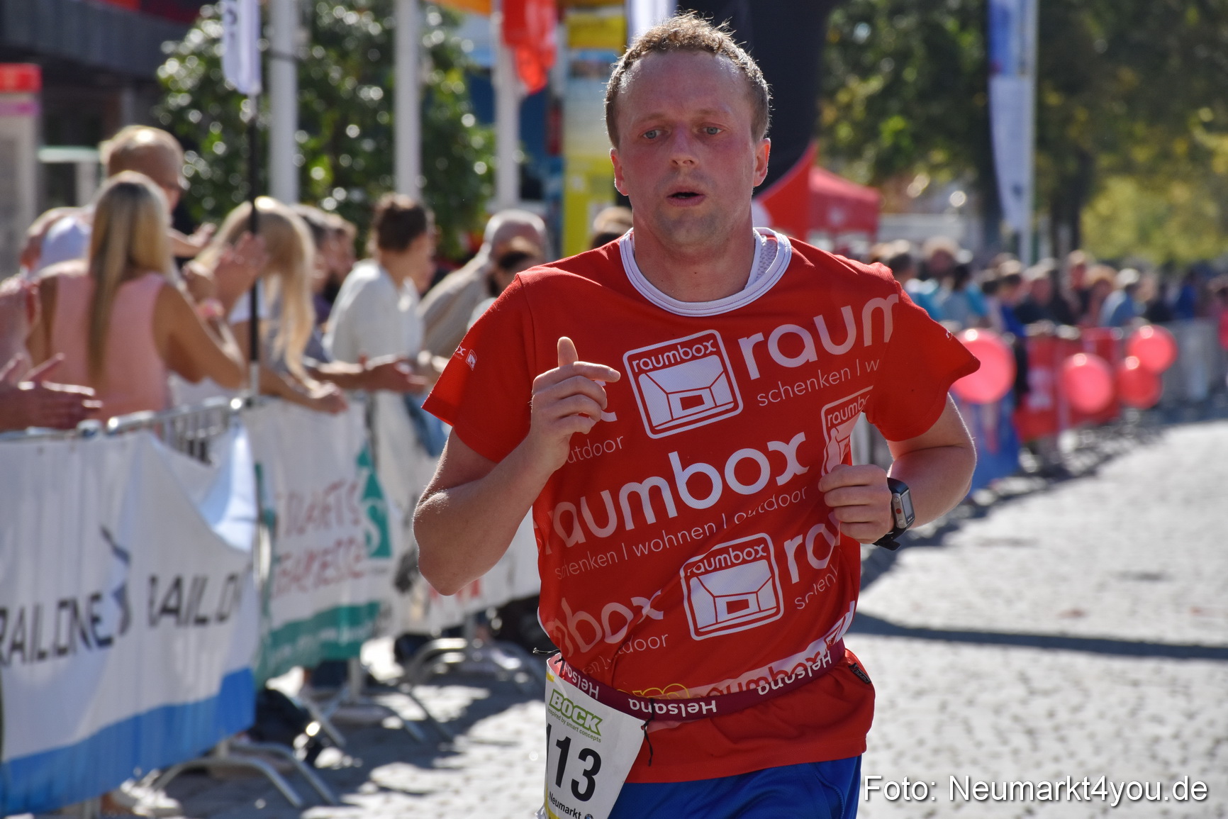 Zieleinlauf Stadtlauf Neumarkt 2018 0813