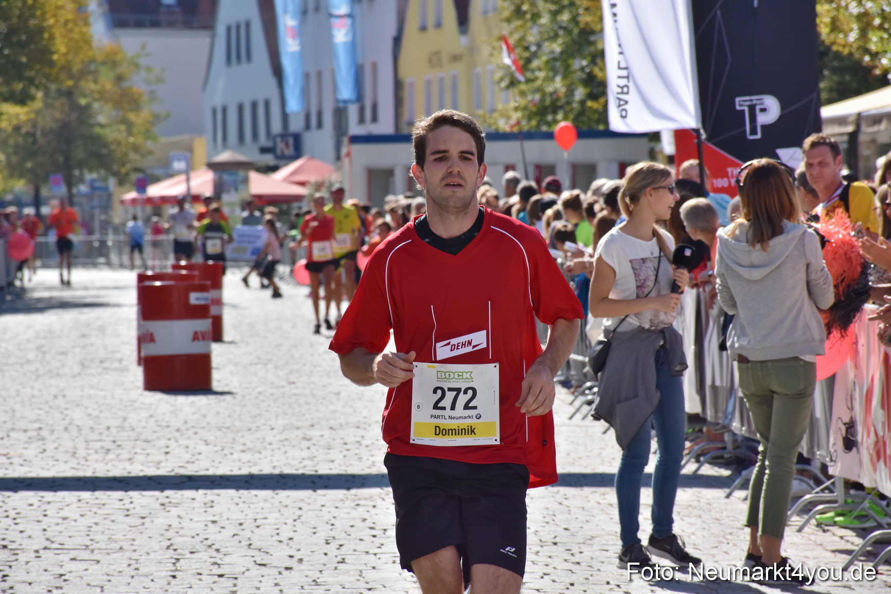 Zieleinlauf Stadtlauf Neumarkt 2018 0815