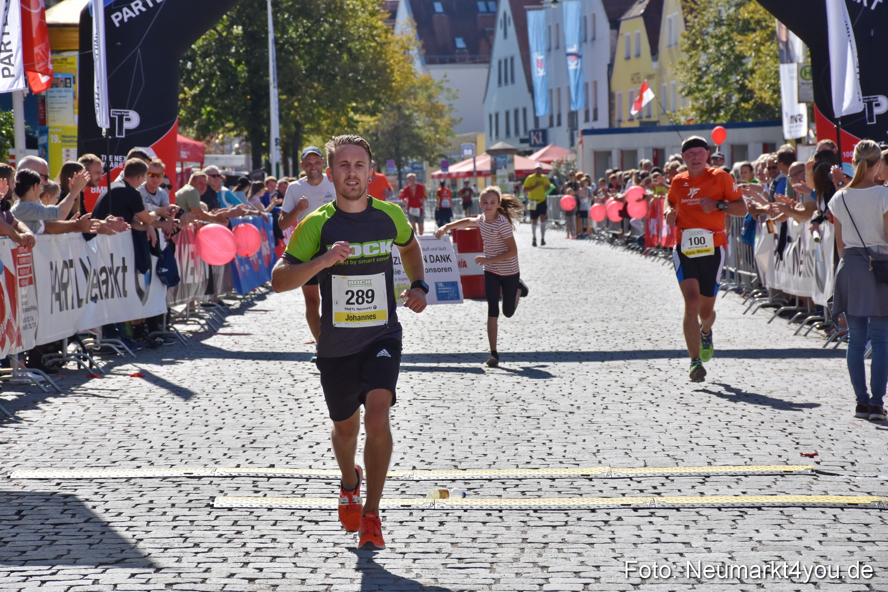 Zieleinlauf Stadtlauf Neumarkt 2018 0819