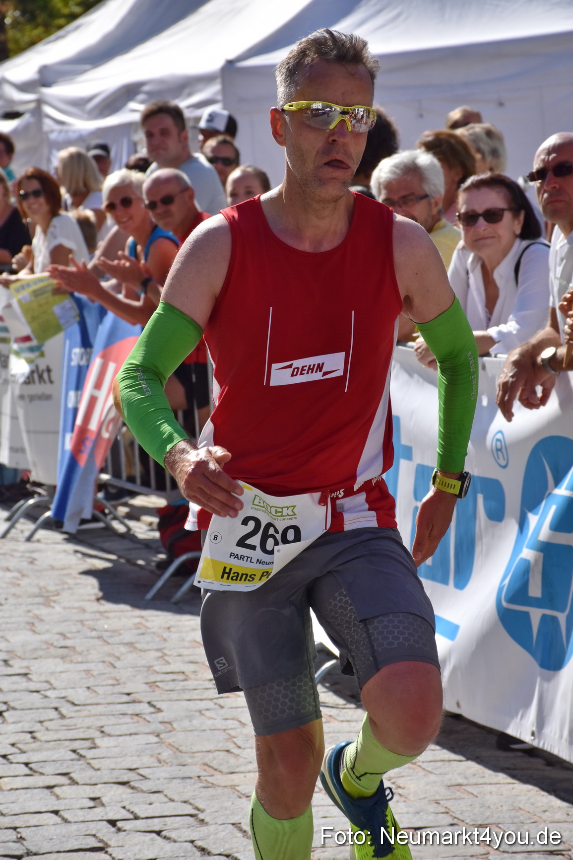 Zieleinlauf Stadtlauf Neumarkt 2018 0836