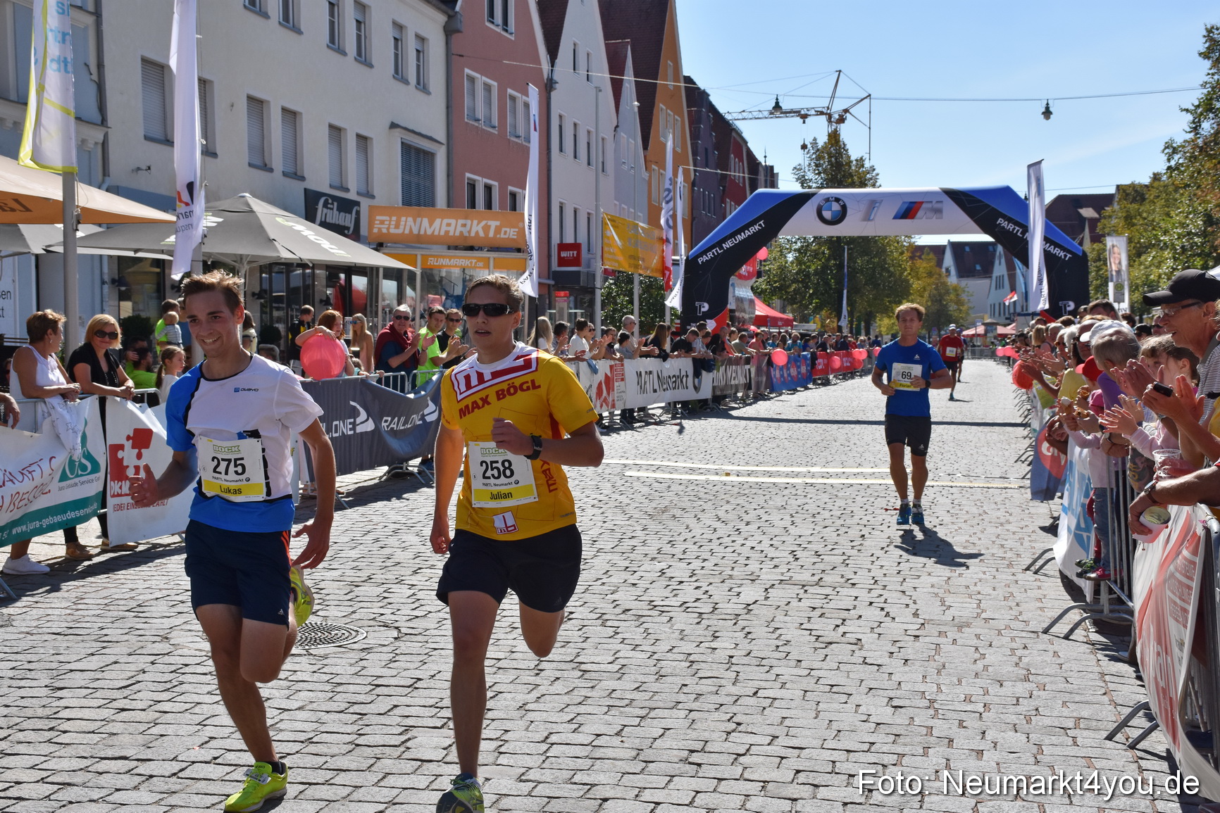 Zieleinlauf Stadtlauf Neumarkt 2018 0837