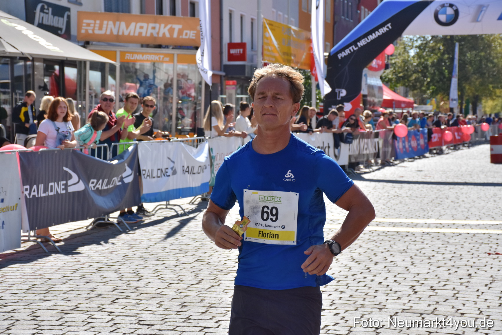Zieleinlauf Stadtlauf Neumarkt 2018 0838