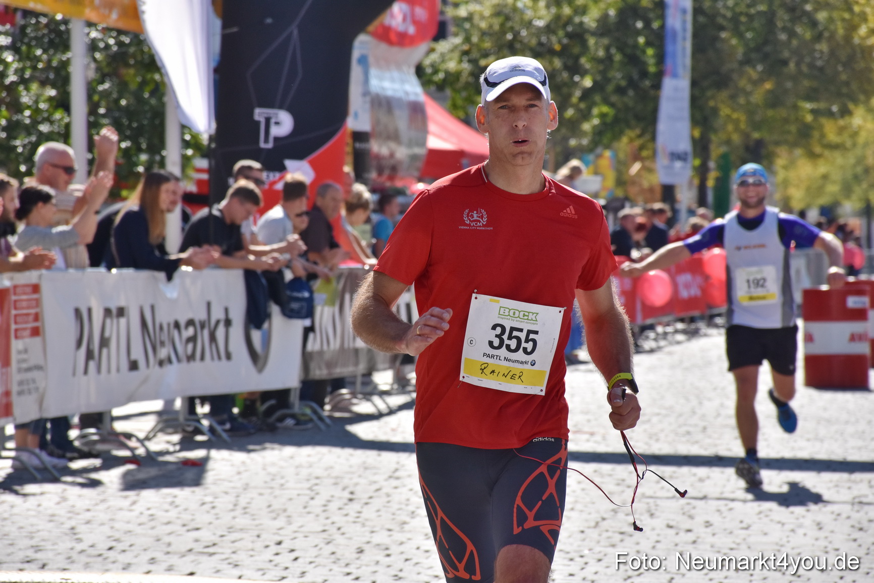 Zieleinlauf Stadtlauf Neumarkt 2018 0839