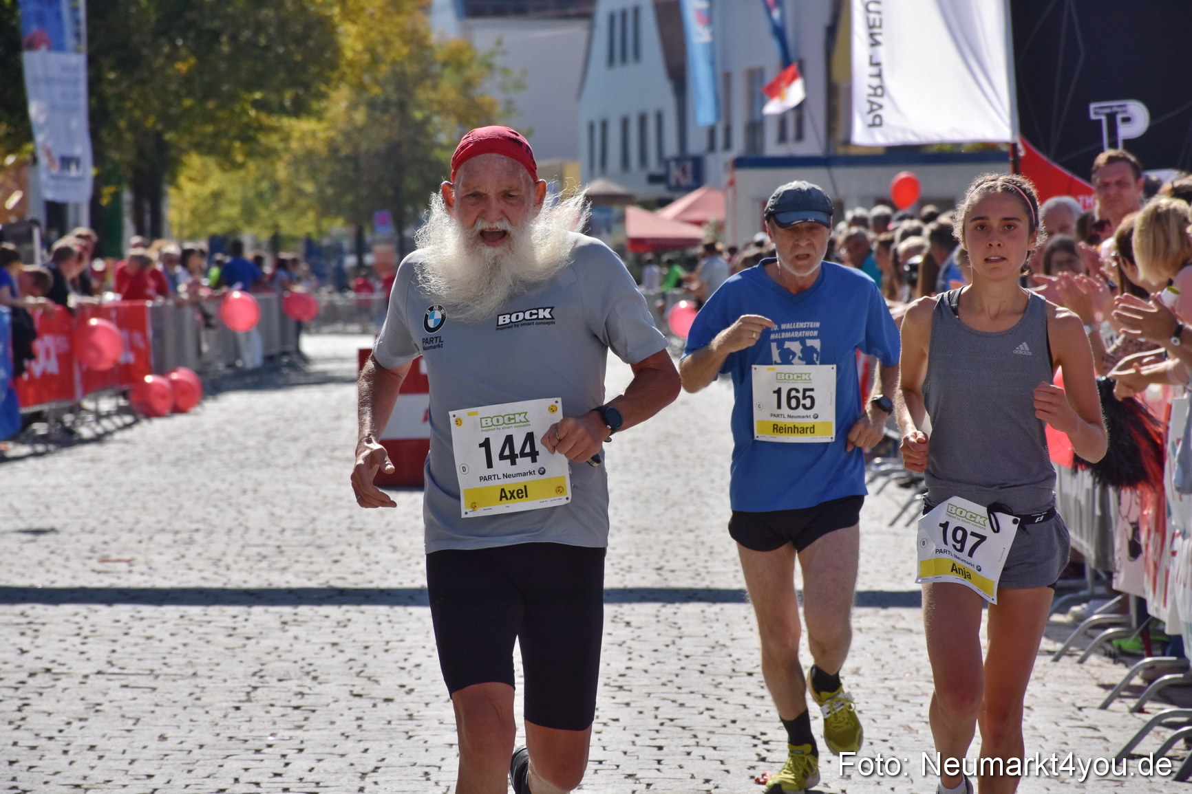 Zieleinlauf Stadtlauf Neumarkt 2018 0846