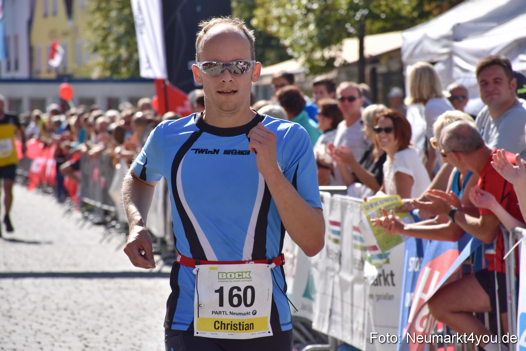 Zieleinlauf Stadtlauf Neumarkt 2018 0849