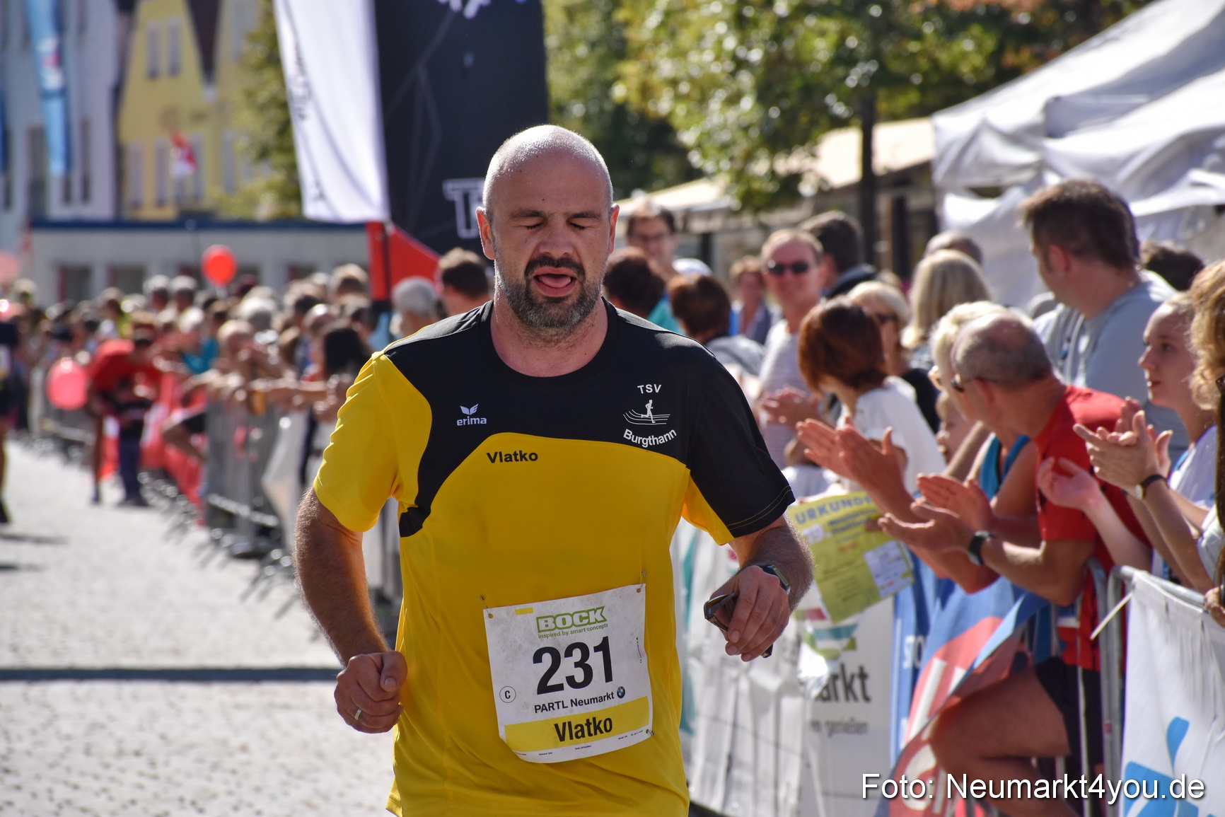 Zieleinlauf Stadtlauf Neumarkt 2018 0850
