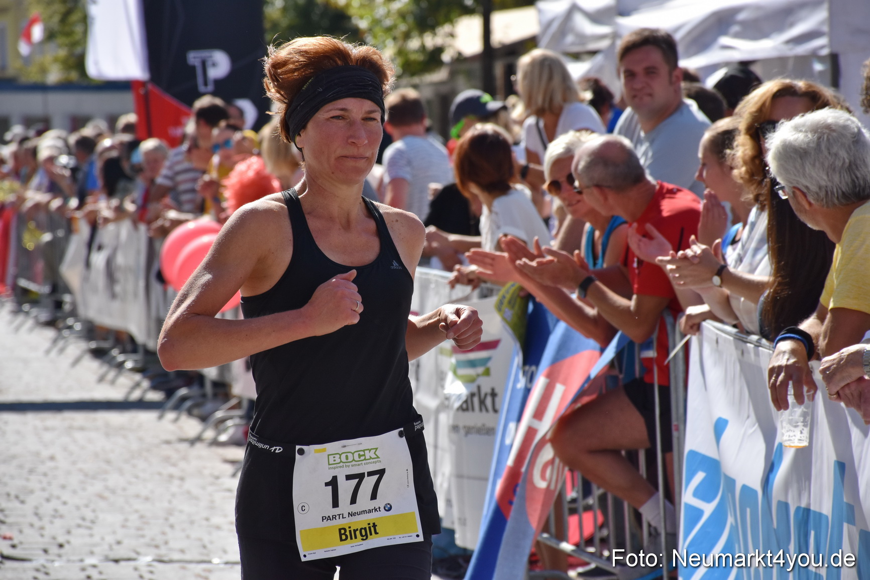 Zieleinlauf Stadtlauf Neumarkt 2018 0864