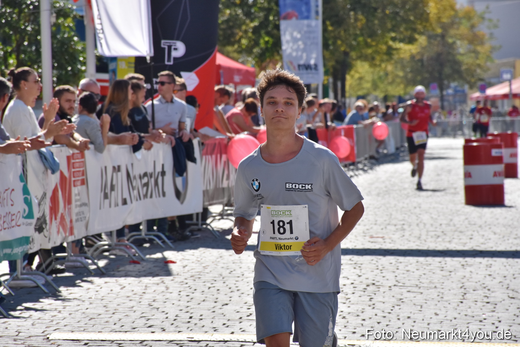Zieleinlauf Stadtlauf Neumarkt 2018 0867