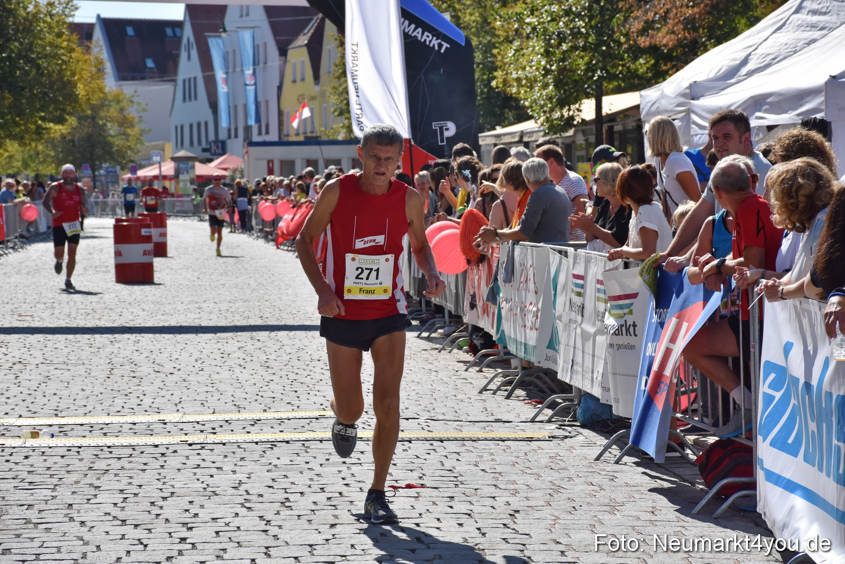 Zieleinlauf Stadtlauf Neumarkt 2018 0868
