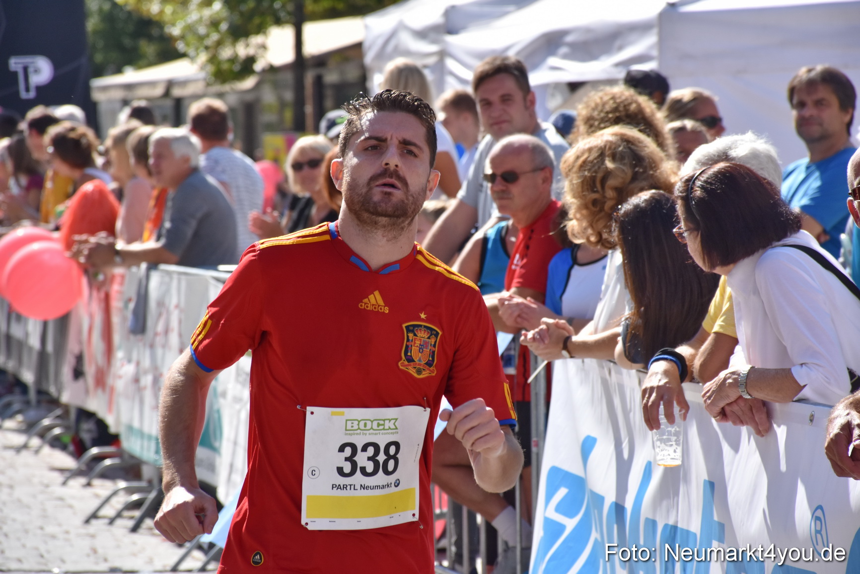 Zieleinlauf Stadtlauf Neumarkt 2018 0875