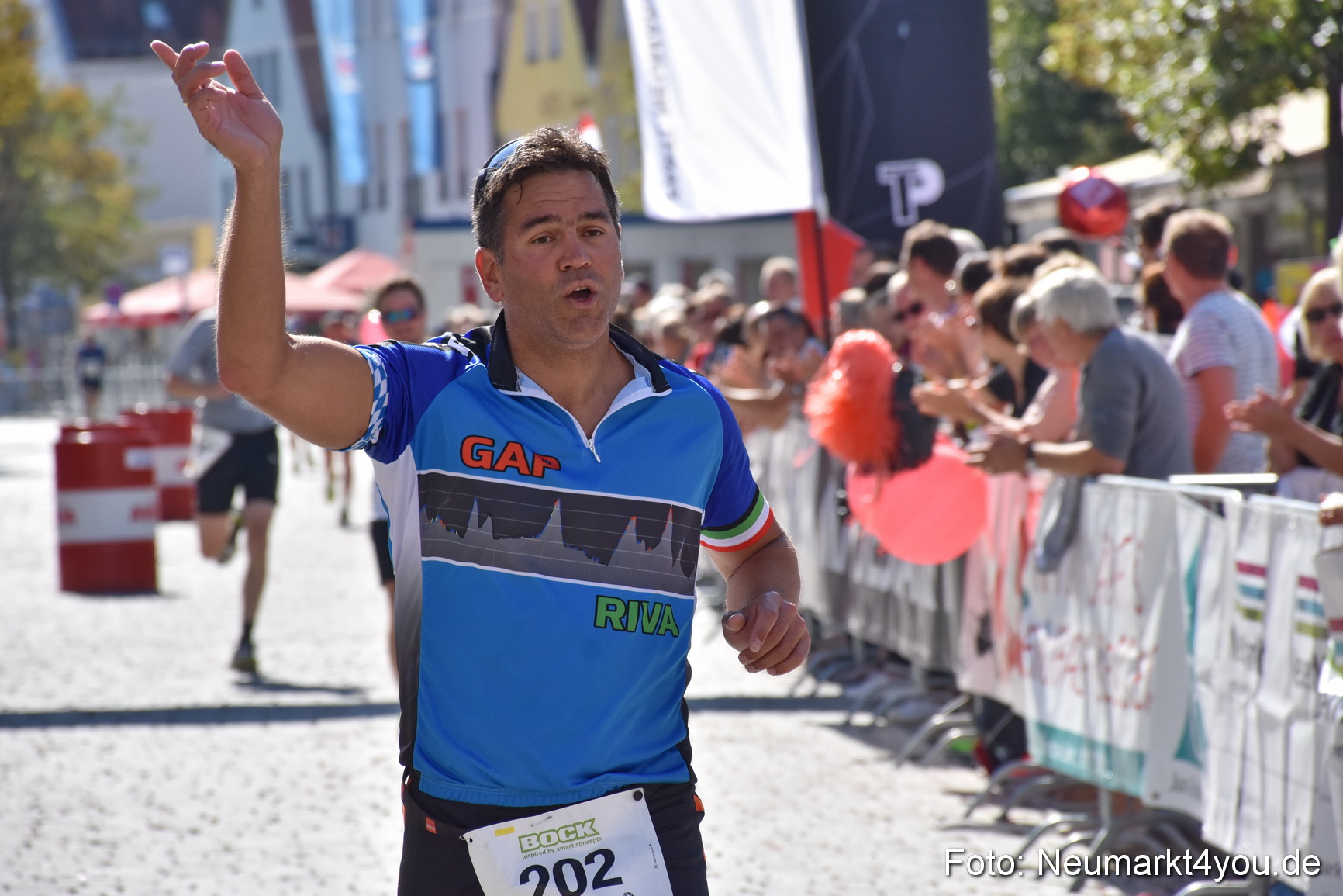 Zieleinlauf Stadtlauf Neumarkt 2018 0881