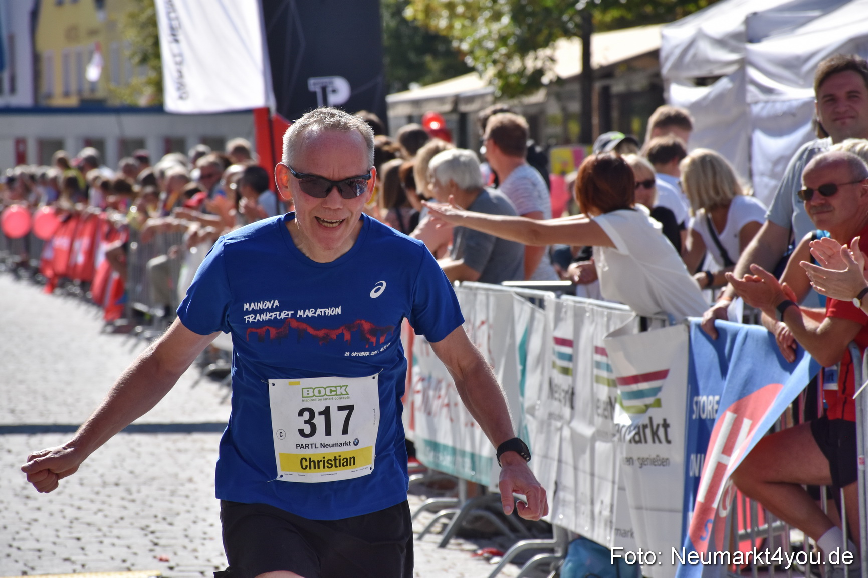 Zieleinlauf Stadtlauf Neumarkt 2018 0886