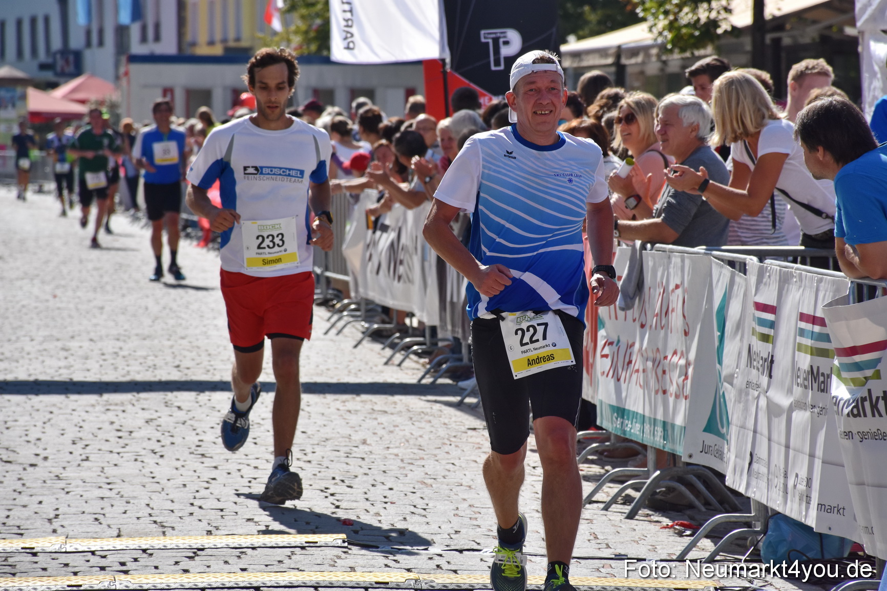 Zieleinlauf Stadtlauf Neumarkt 2018 0890