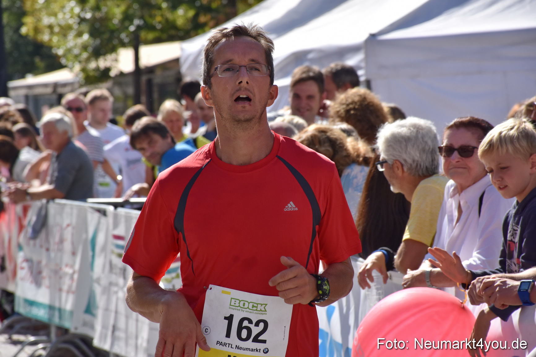 Zieleinlauf Stadtlauf Neumarkt 2018 0905