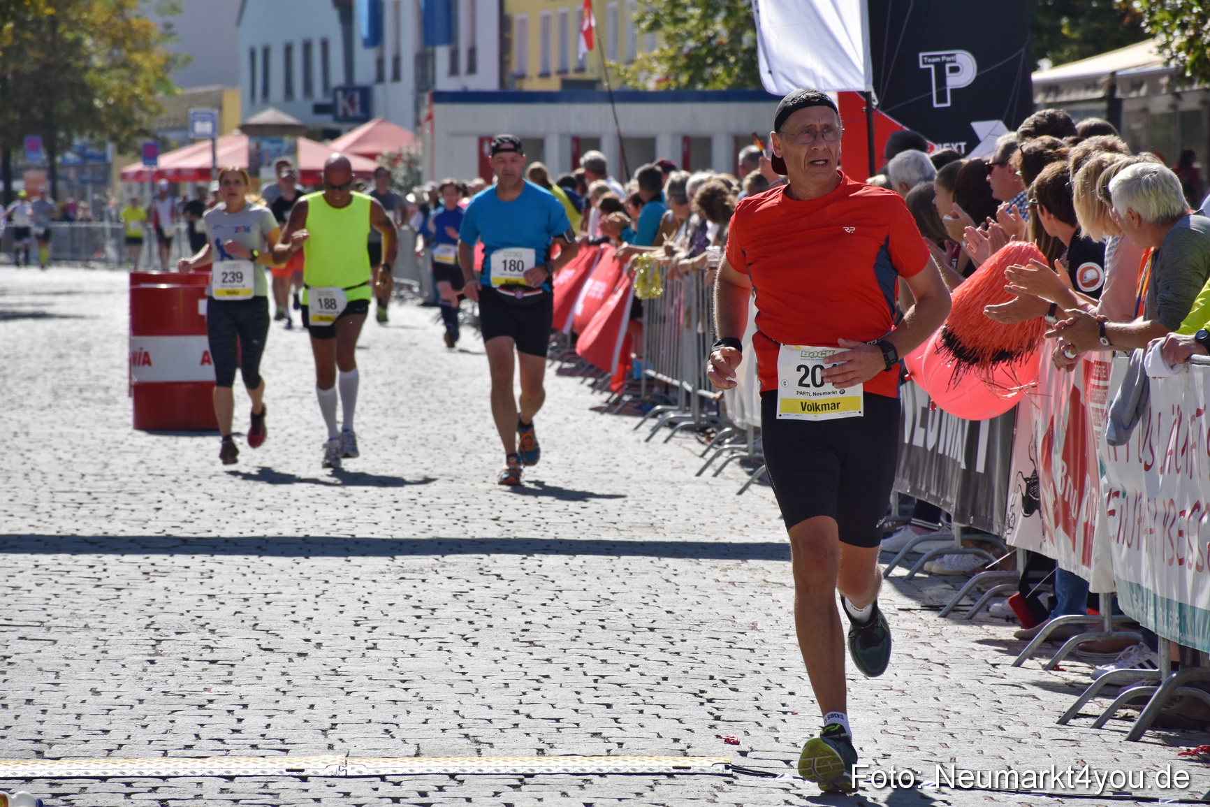 Zieleinlauf Stadtlauf Neumarkt 2018 0919