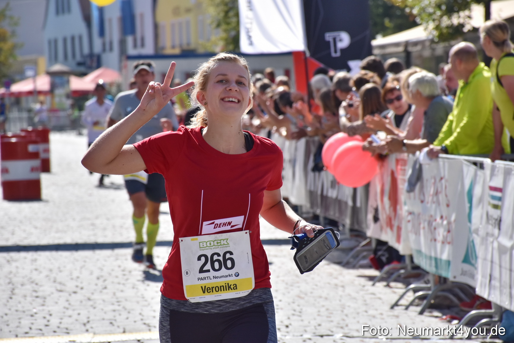 Zieleinlauf Stadtlauf Neumarkt 2018 0930