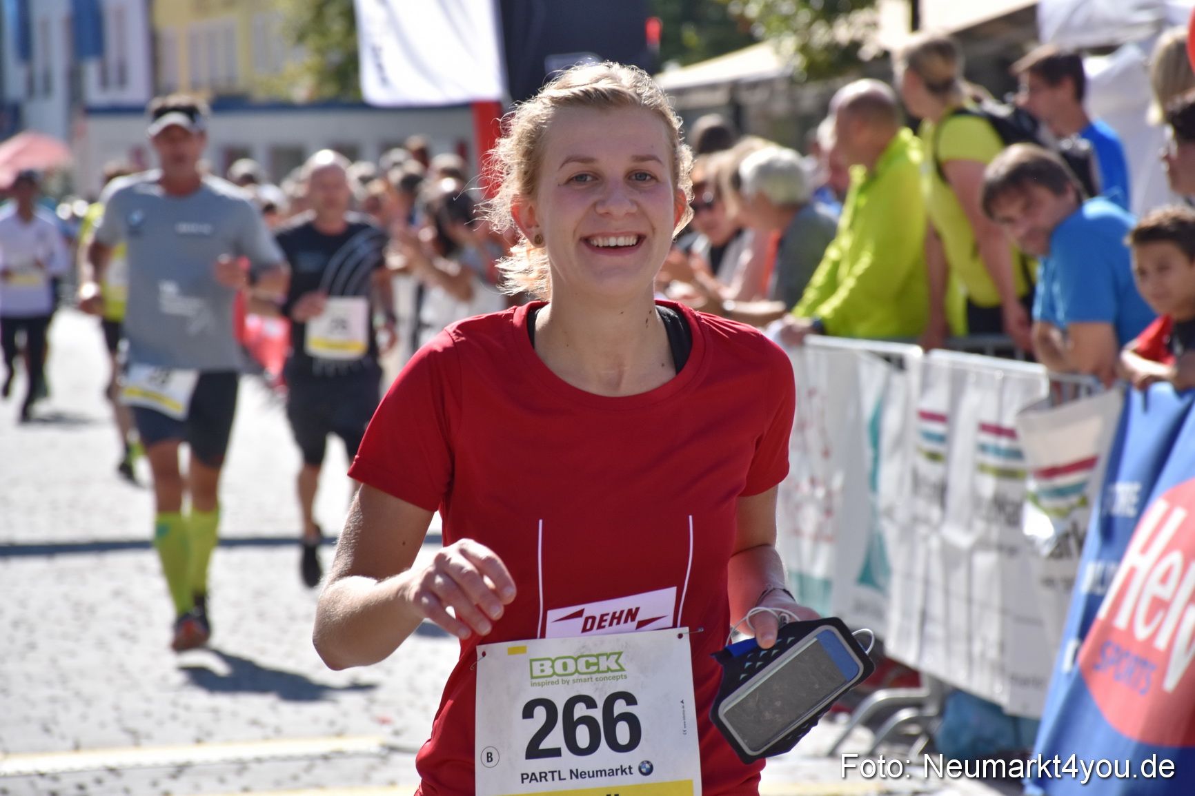 Zieleinlauf Stadtlauf Neumarkt 2018 0931