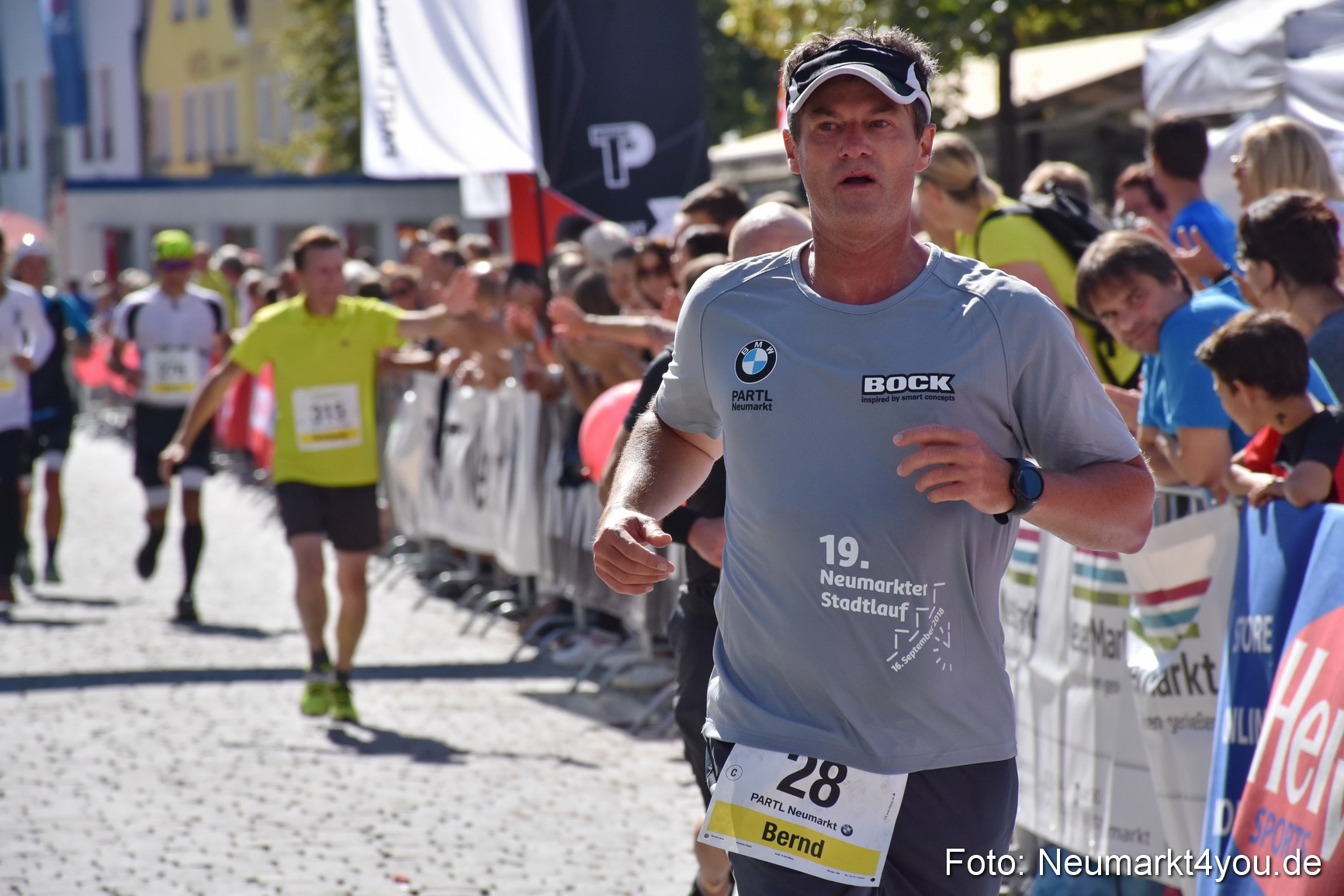Zieleinlauf Stadtlauf Neumarkt 2018 0932