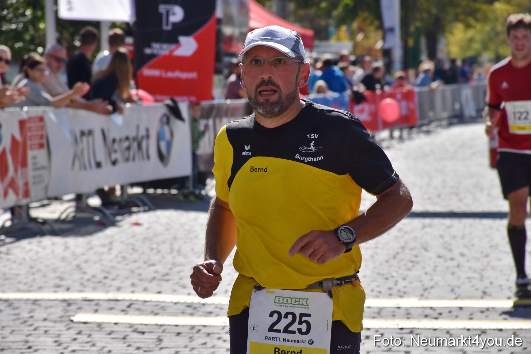 Zieleinlauf Stadtlauf Neumarkt 2018 0938