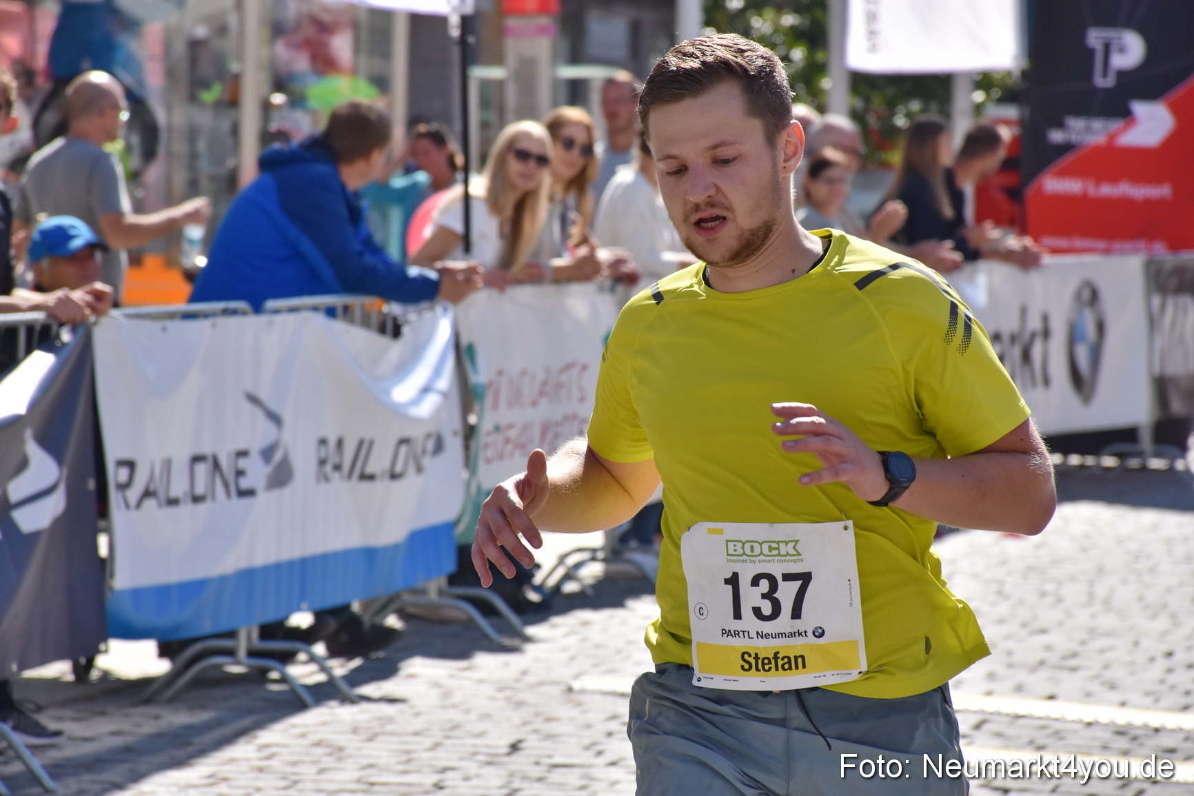 Zieleinlauf Stadtlauf Neumarkt 2018 0947