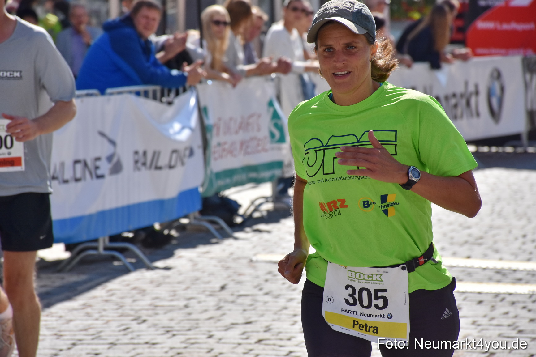 Zieleinlauf Stadtlauf Neumarkt 2018 0950