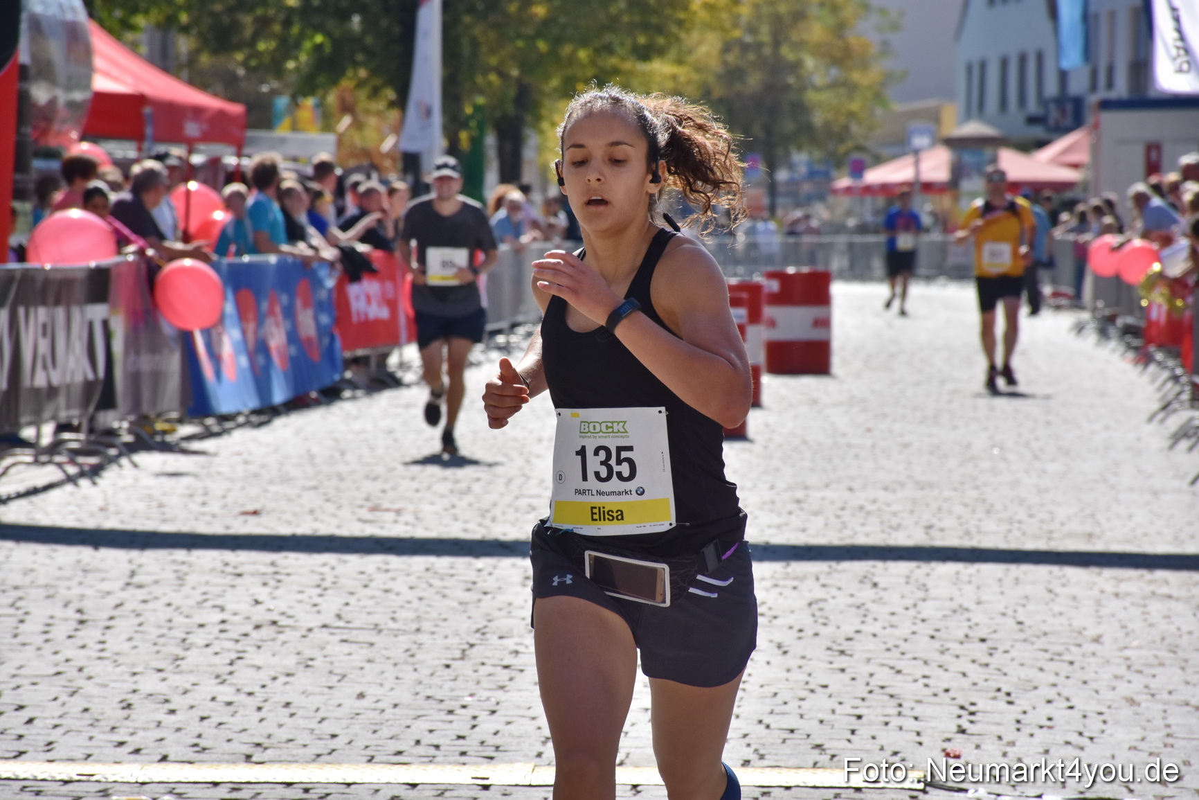 Zieleinlauf Stadtlauf Neumarkt 2018 0956