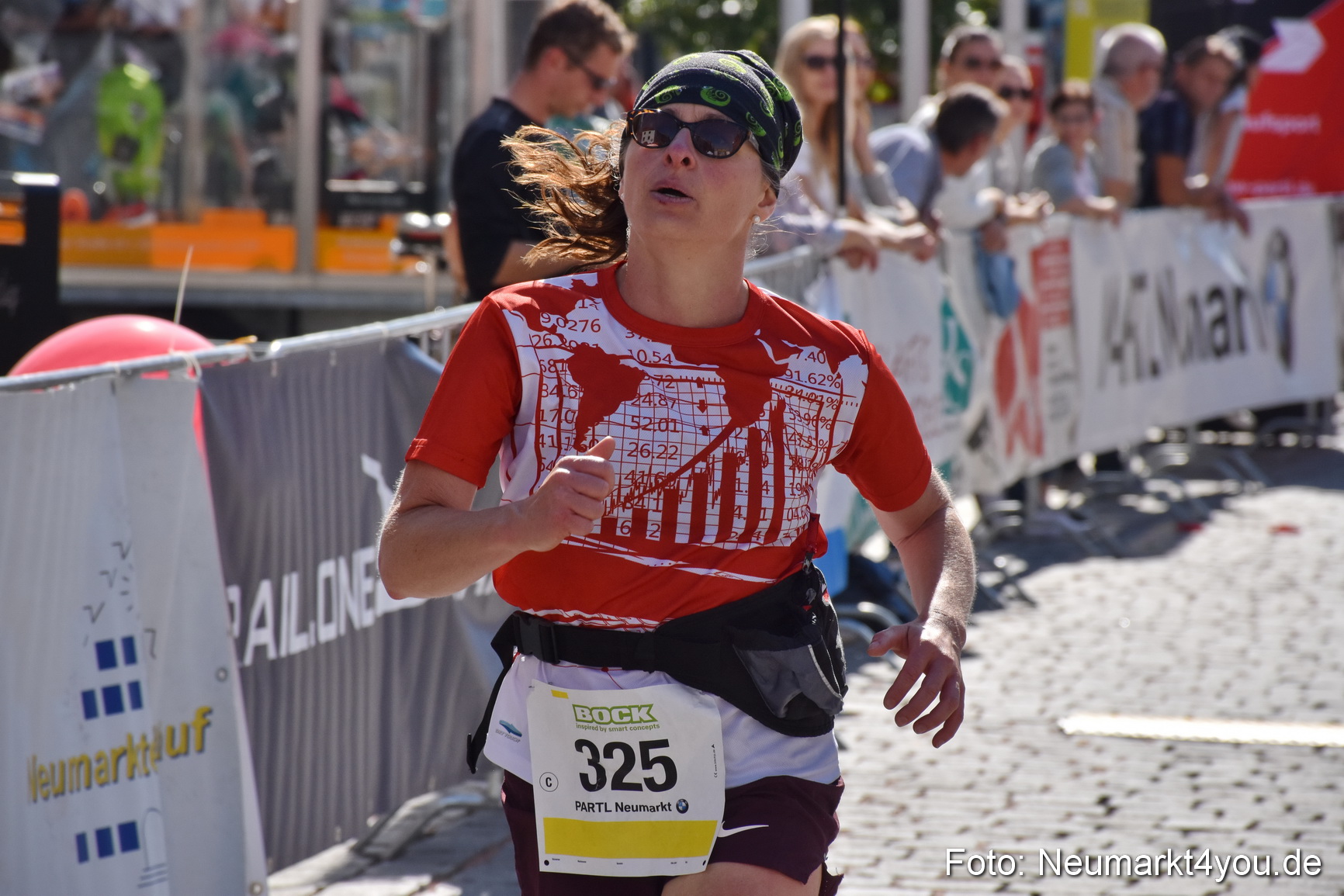 Zieleinlauf Stadtlauf Neumarkt 2018 0960