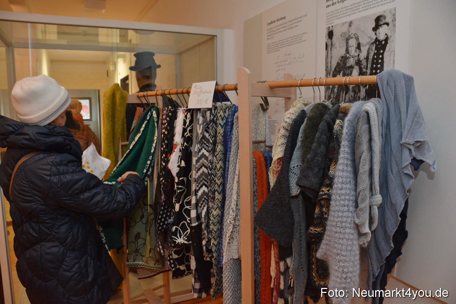 Handgemacht Adventsmarkt im Stadtmuseum 081218 0049