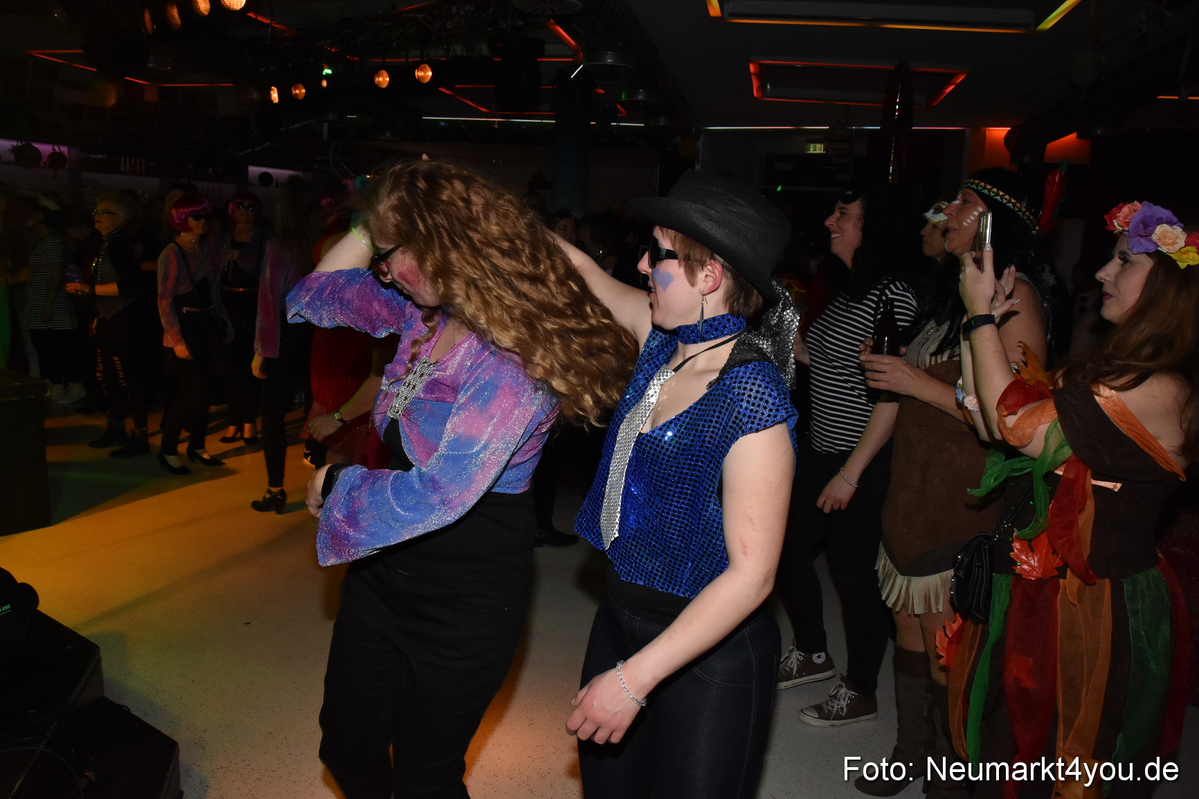 Weiberfasching Neumarkt 2018 0010