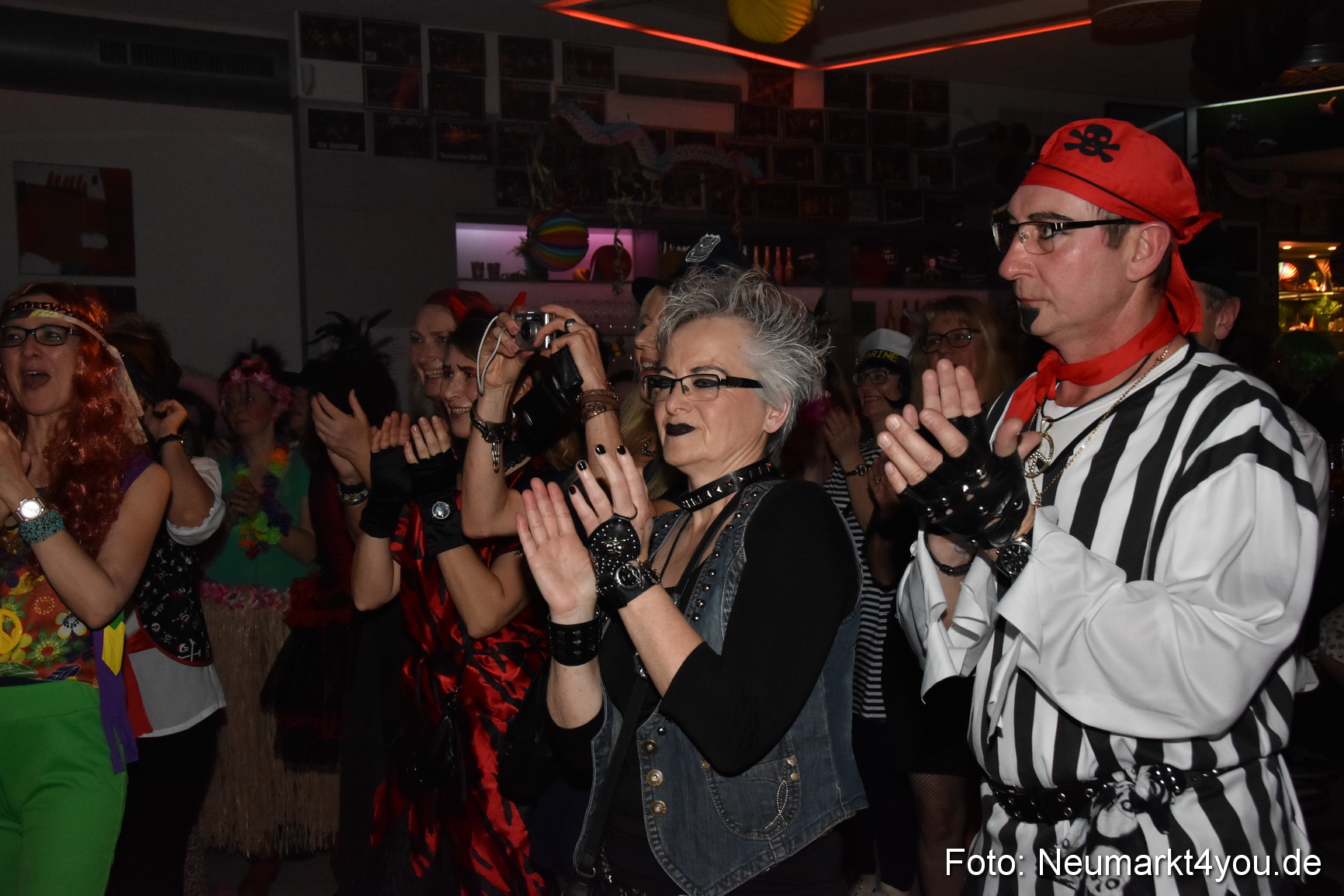 Weiberfasching Neumarkt 2018 0048