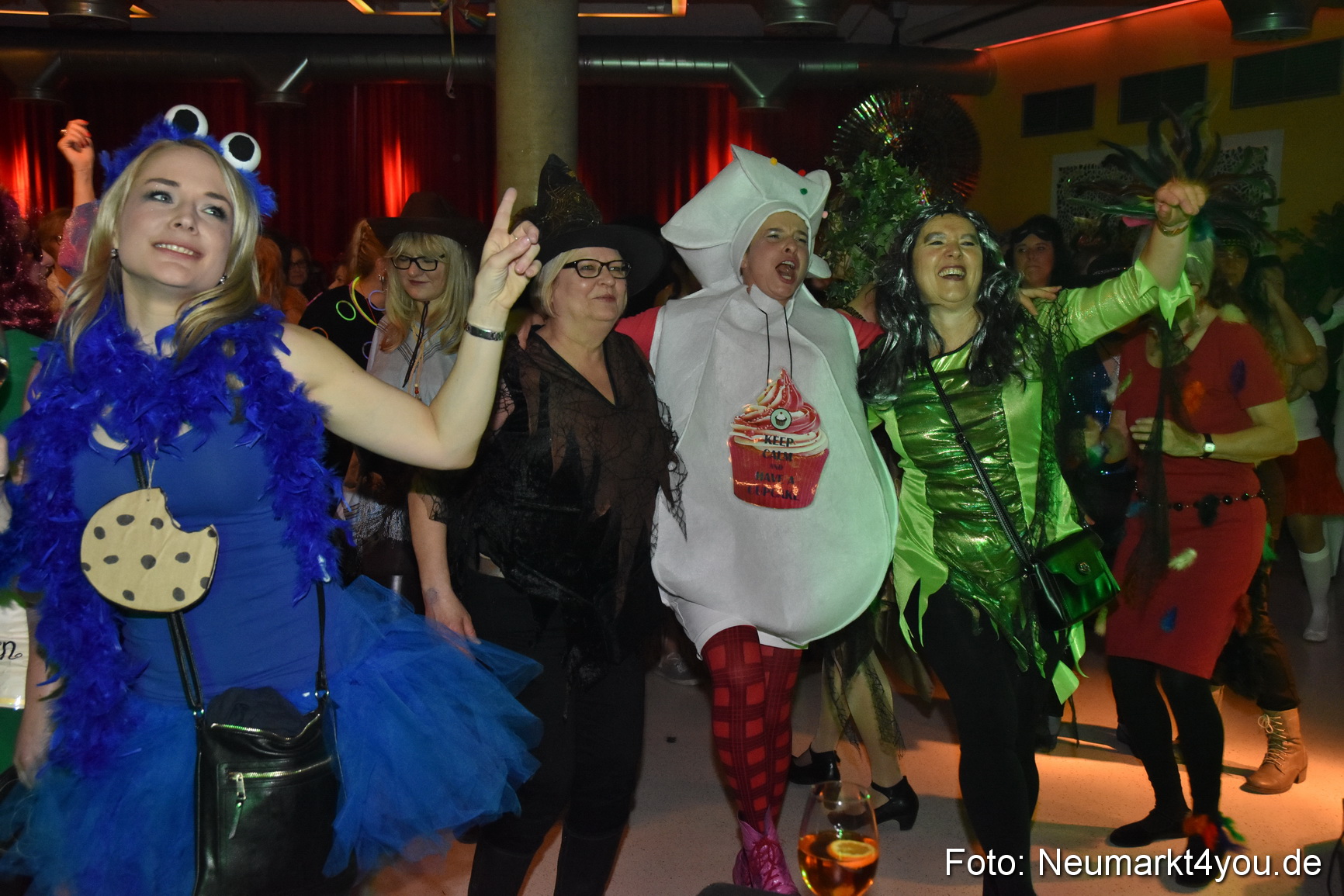 Weiberfasching Neumarkt 2018 0064