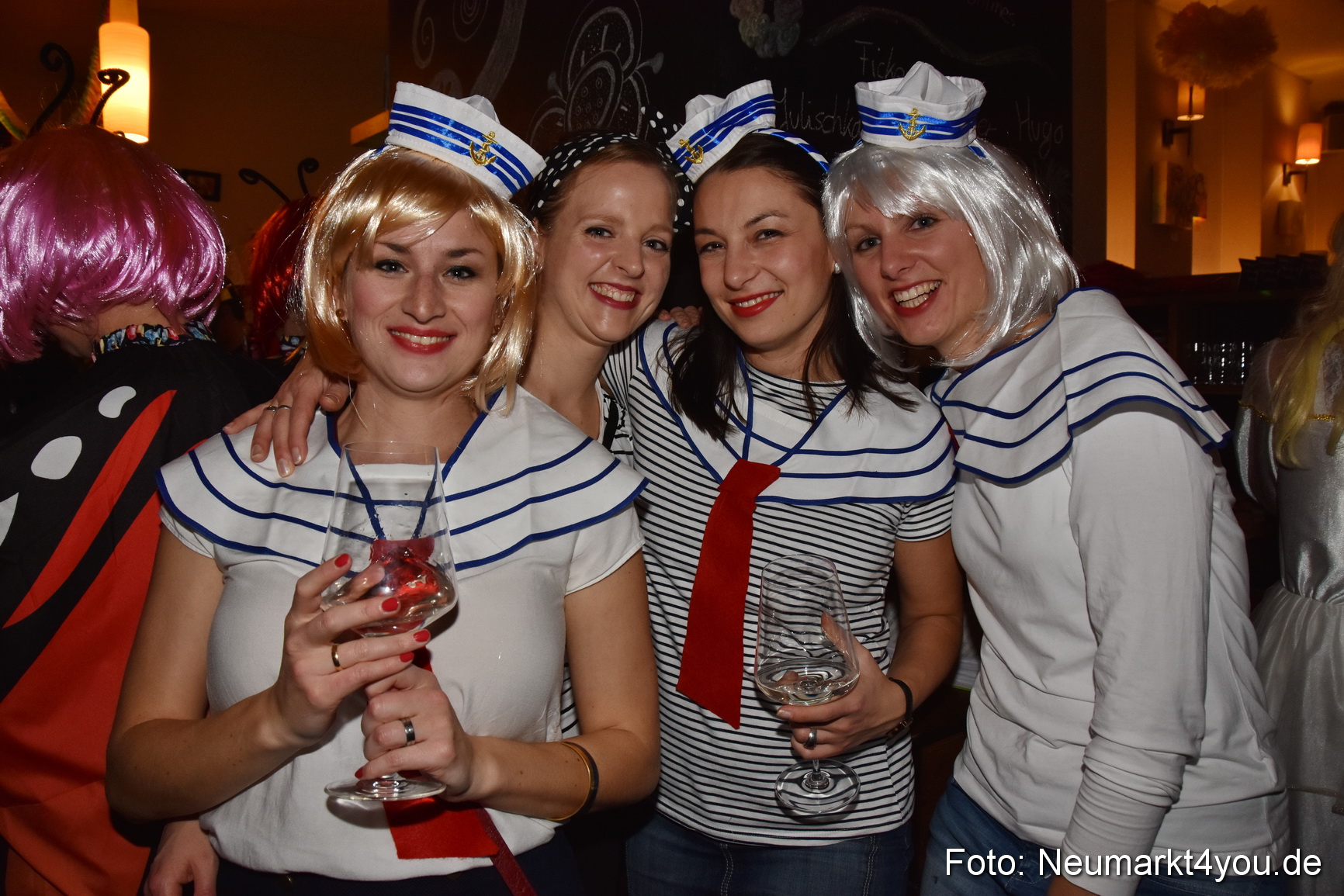 Weiberfasching Neumarkt 2018 0075