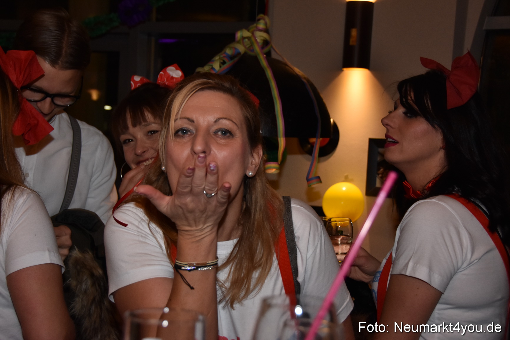 Weiberfasching Neumarkt 2018 0077