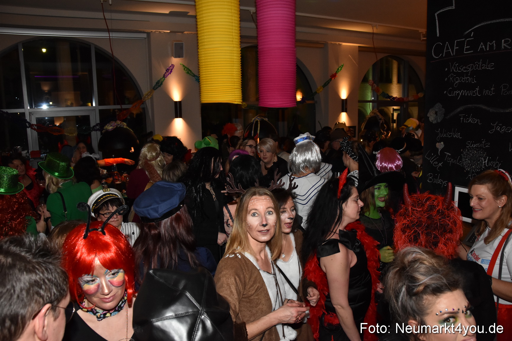 Weiberfasching Neumarkt 2018 0082